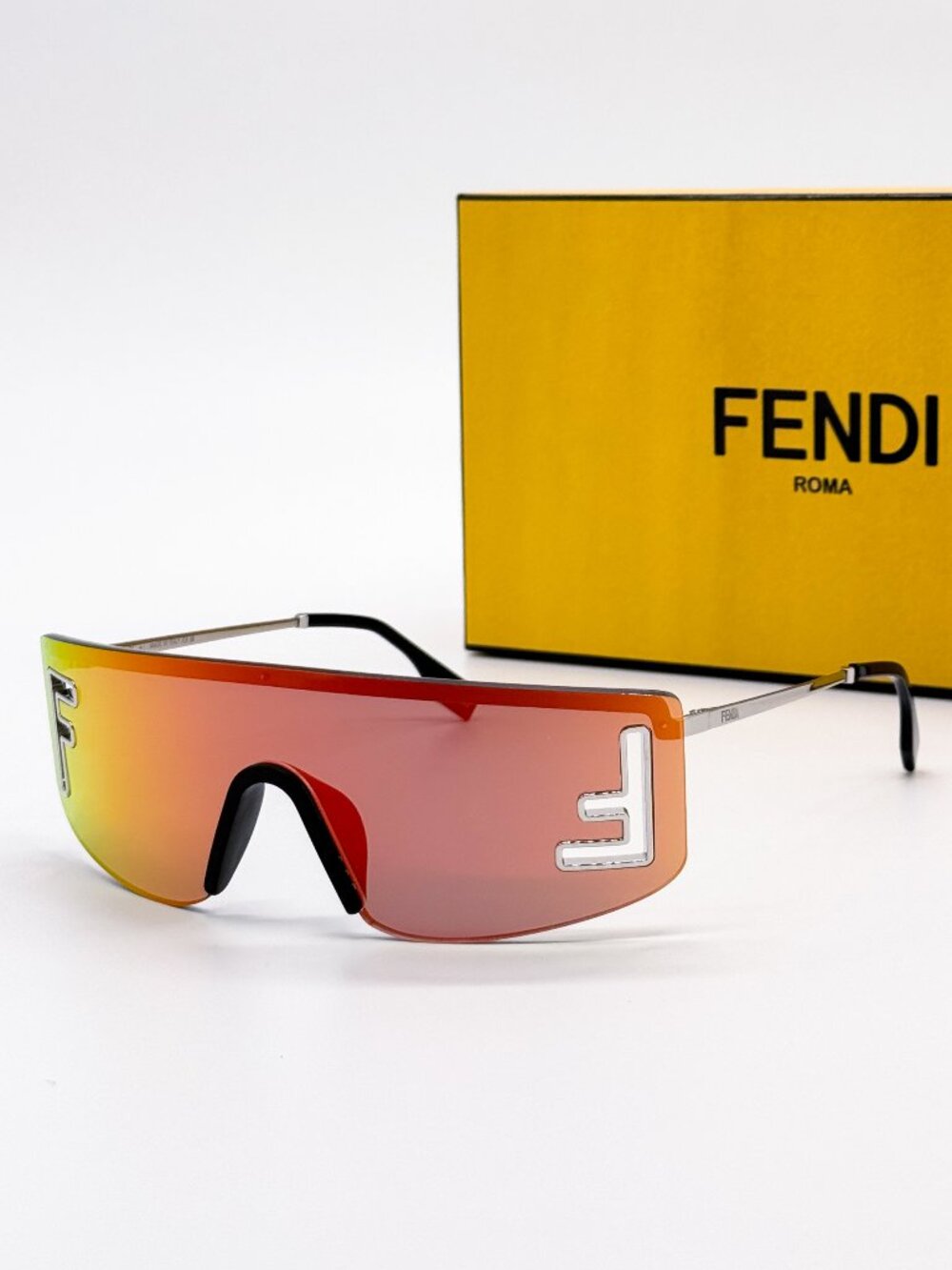NWT Fendi Sunglasses FE40168U 16U Unisex Shield Orange Sunglasses